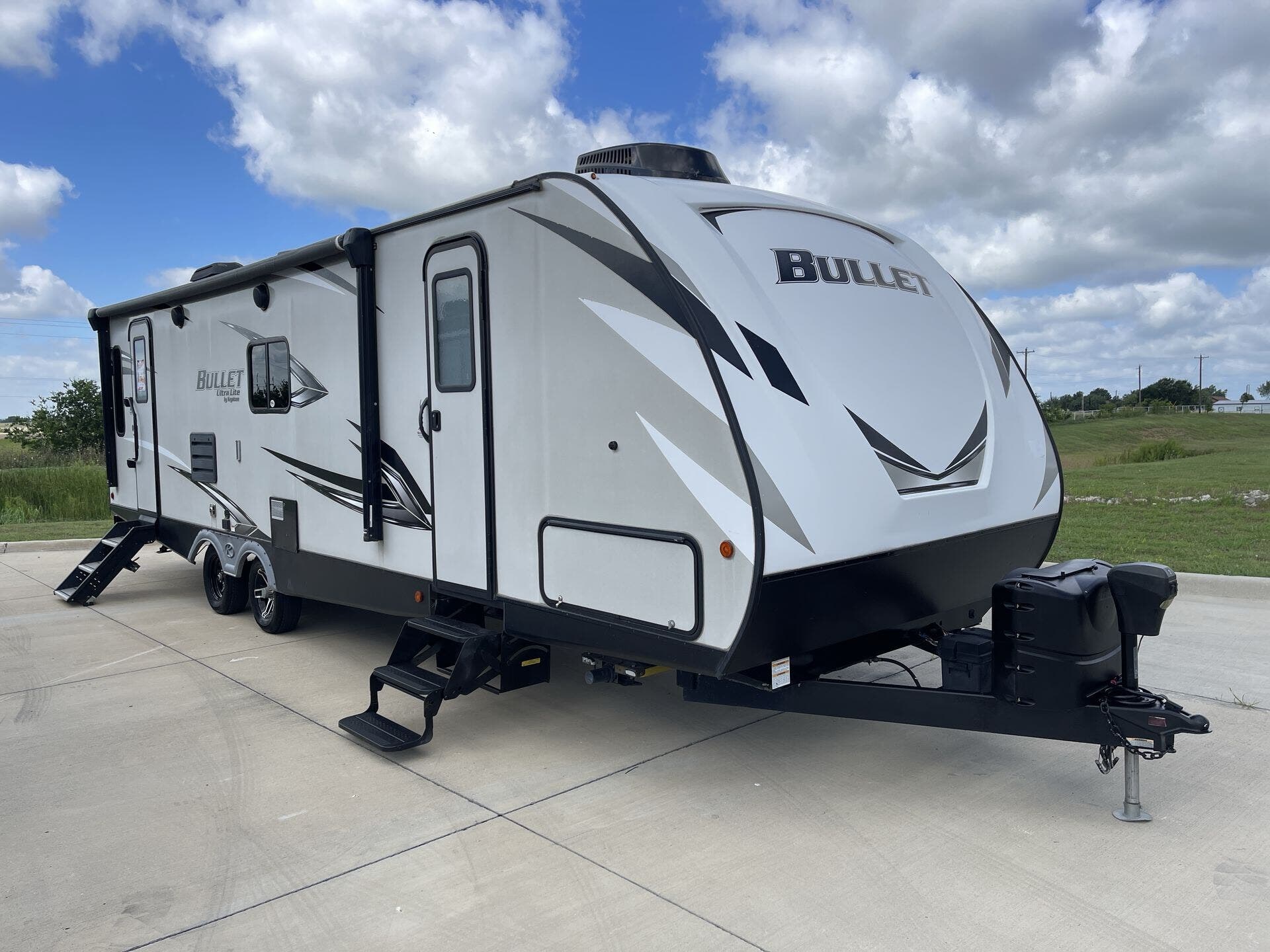 Used 2021 Keystone Bullet 291RLS available in Sanger, Texas
