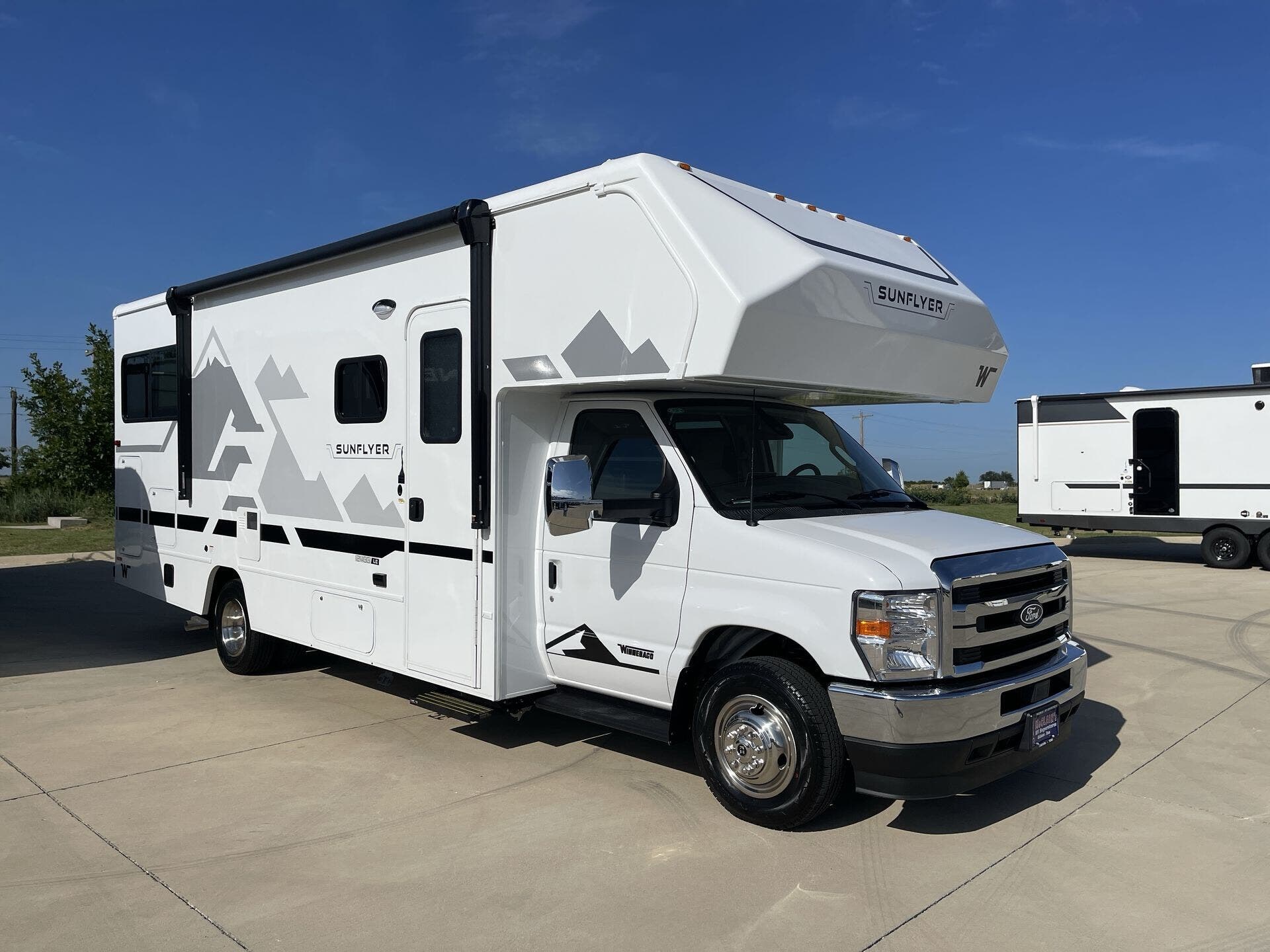 New 2027 Winnebago Sunflyer 24GG available in Sanger, Texas