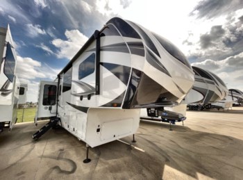 New 2023 Grand Design Solitude 376RD-R available in Fort Worth, Texas