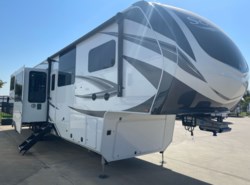 New 2025 Grand Design Solitude 376RD available in Fort Worth, Texas