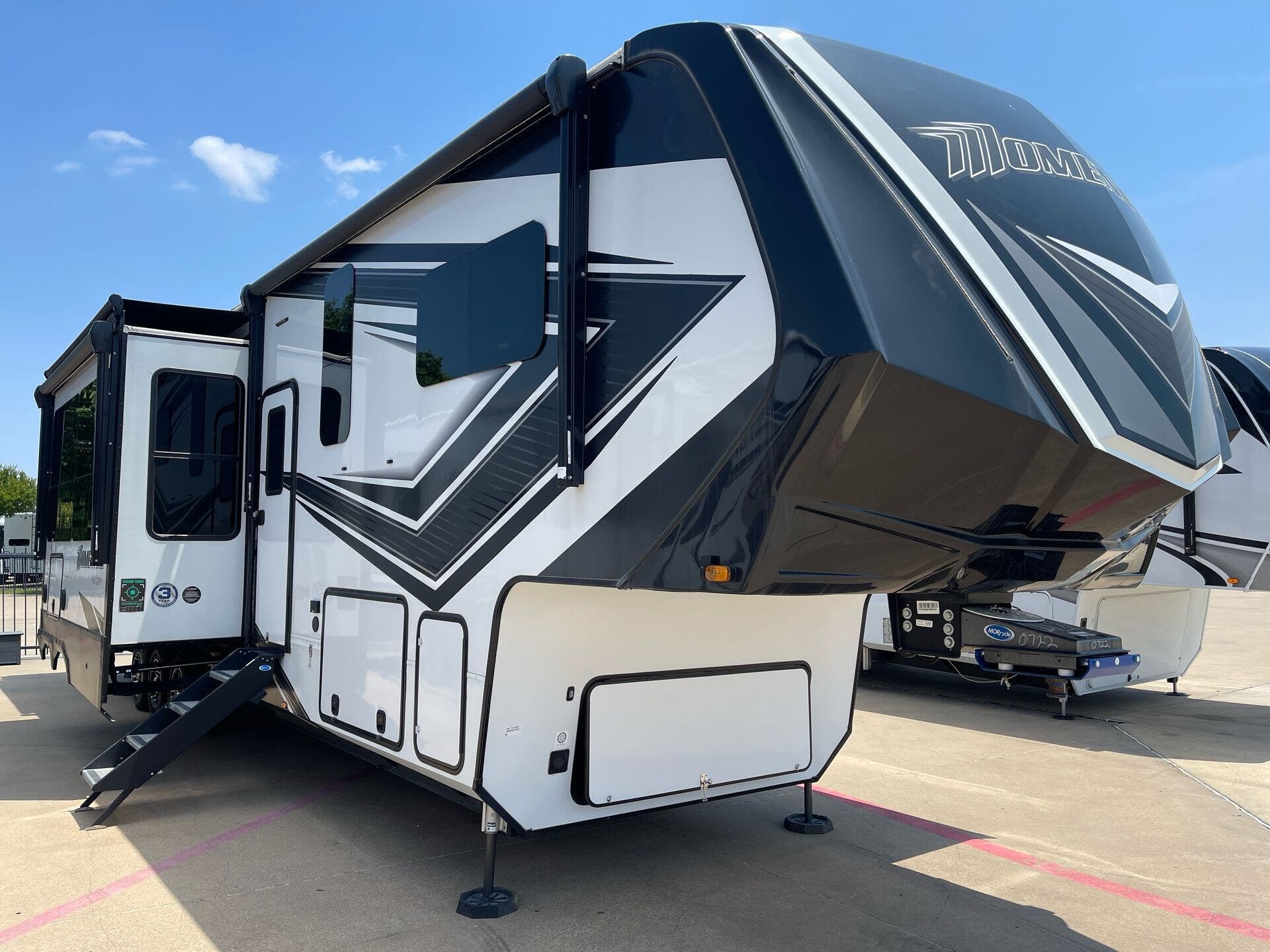 Used 2023 Grand Design Momentum 397TH available in Fort Worth, Texas