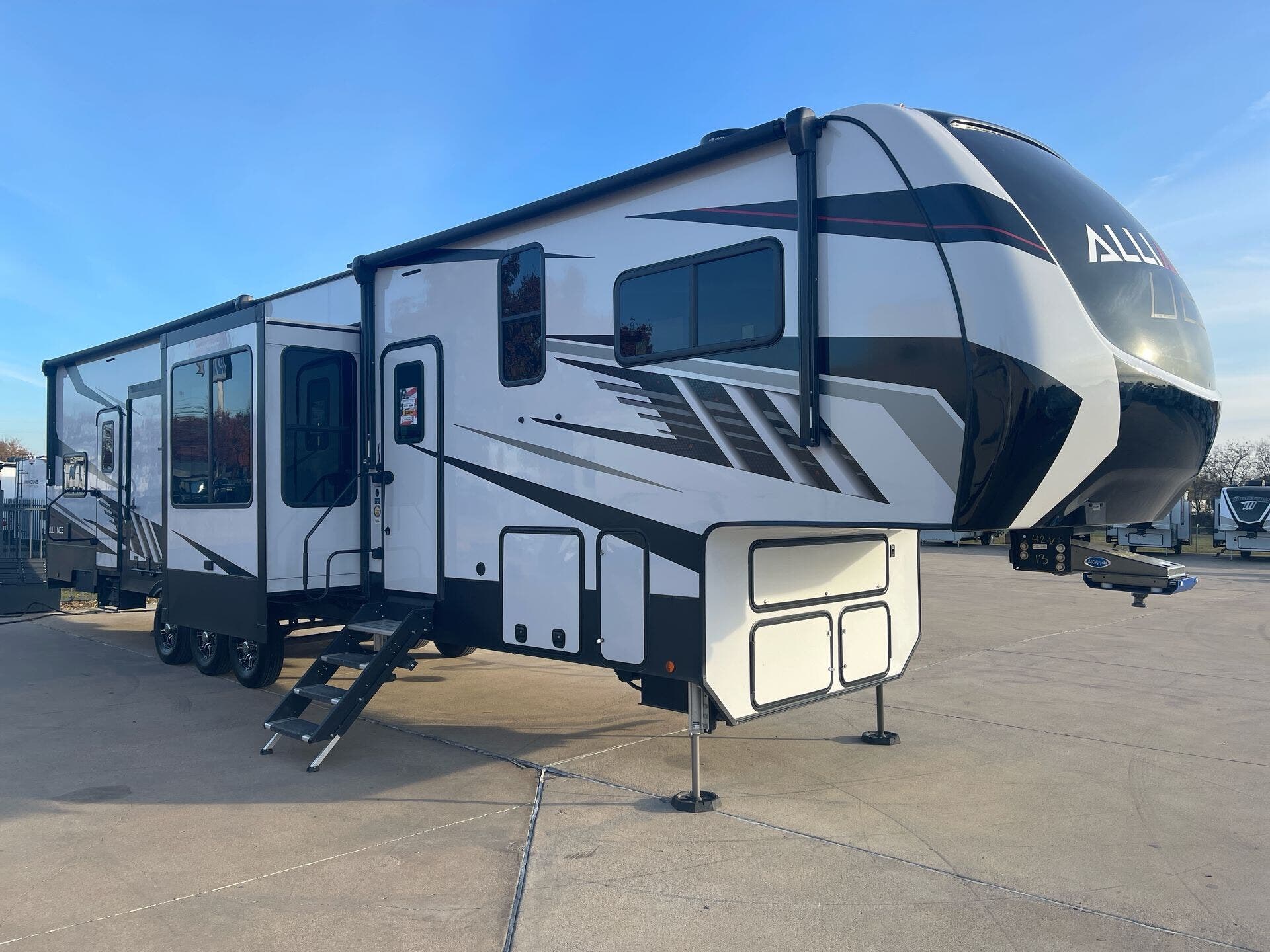 Used 2022 Alliance RV Valor 42V13 available in Fort Worth, Texas