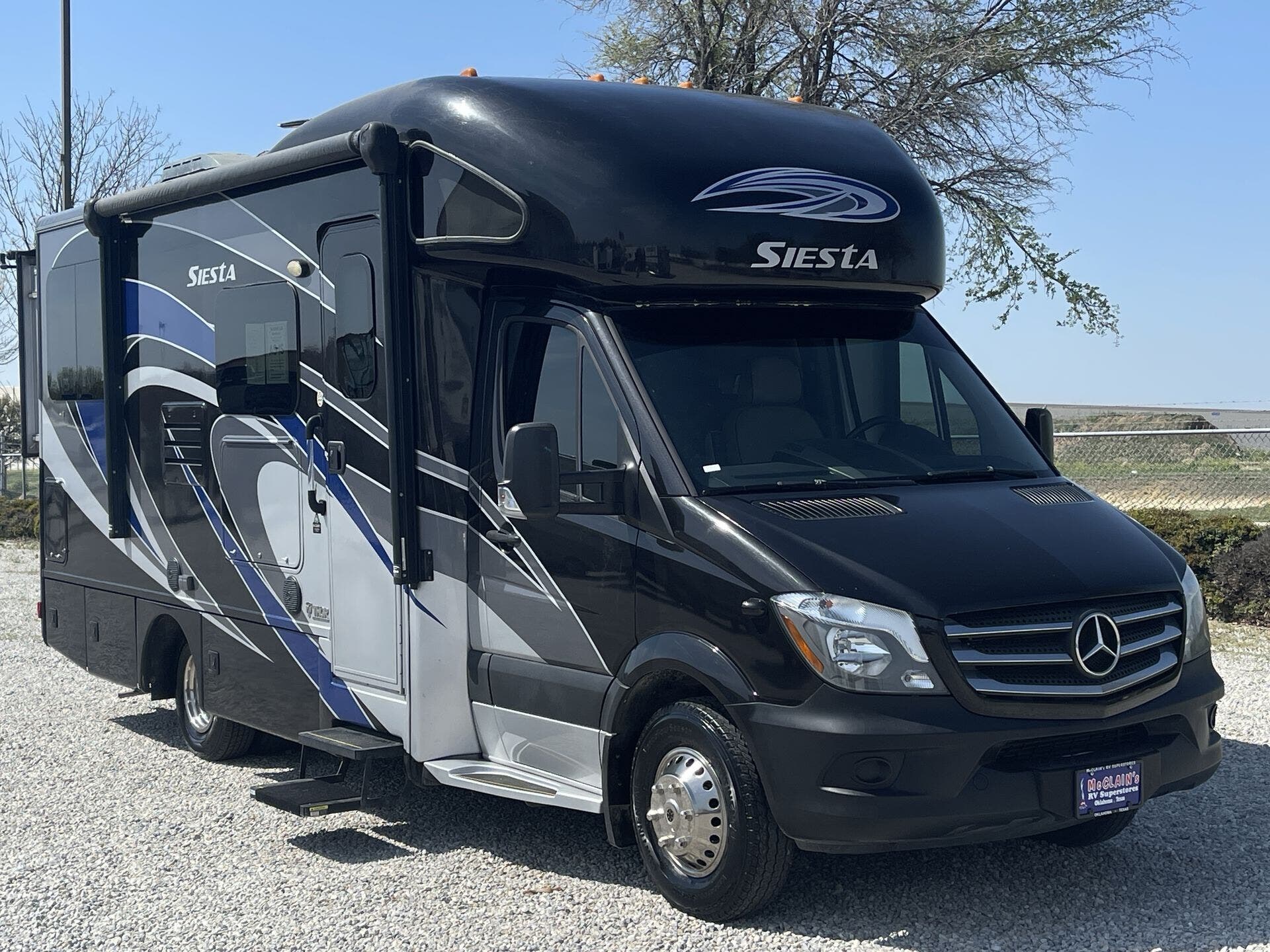 Used 2017 Thor  SIESTA 24SR available in Fort Worth, Texas