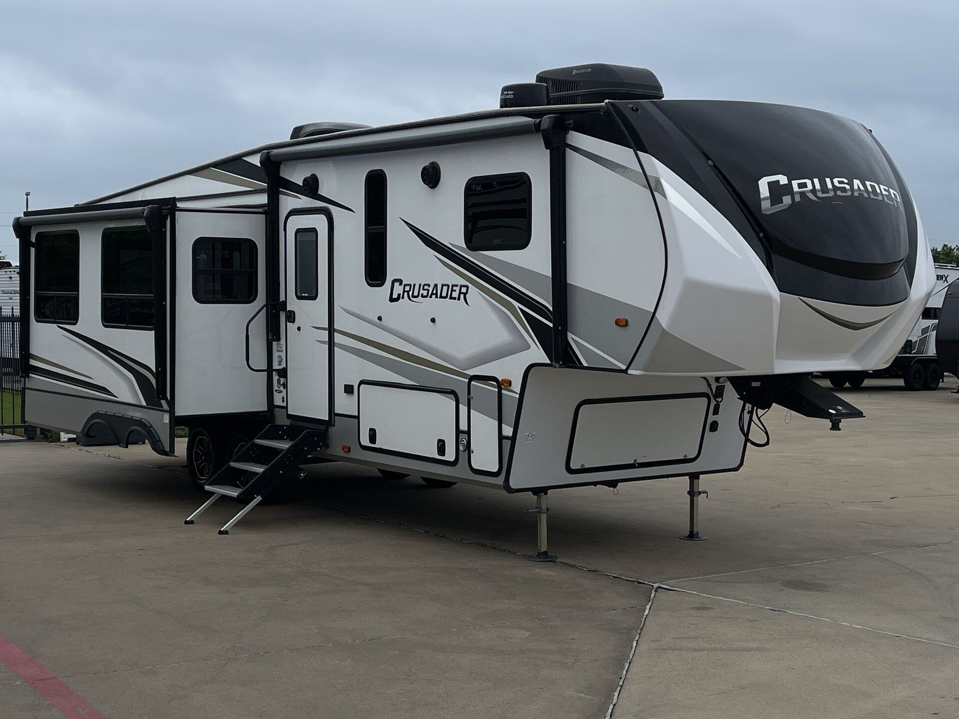Used 2022 Prime Time Crusader 305RLP available in Fort Worth, Texas