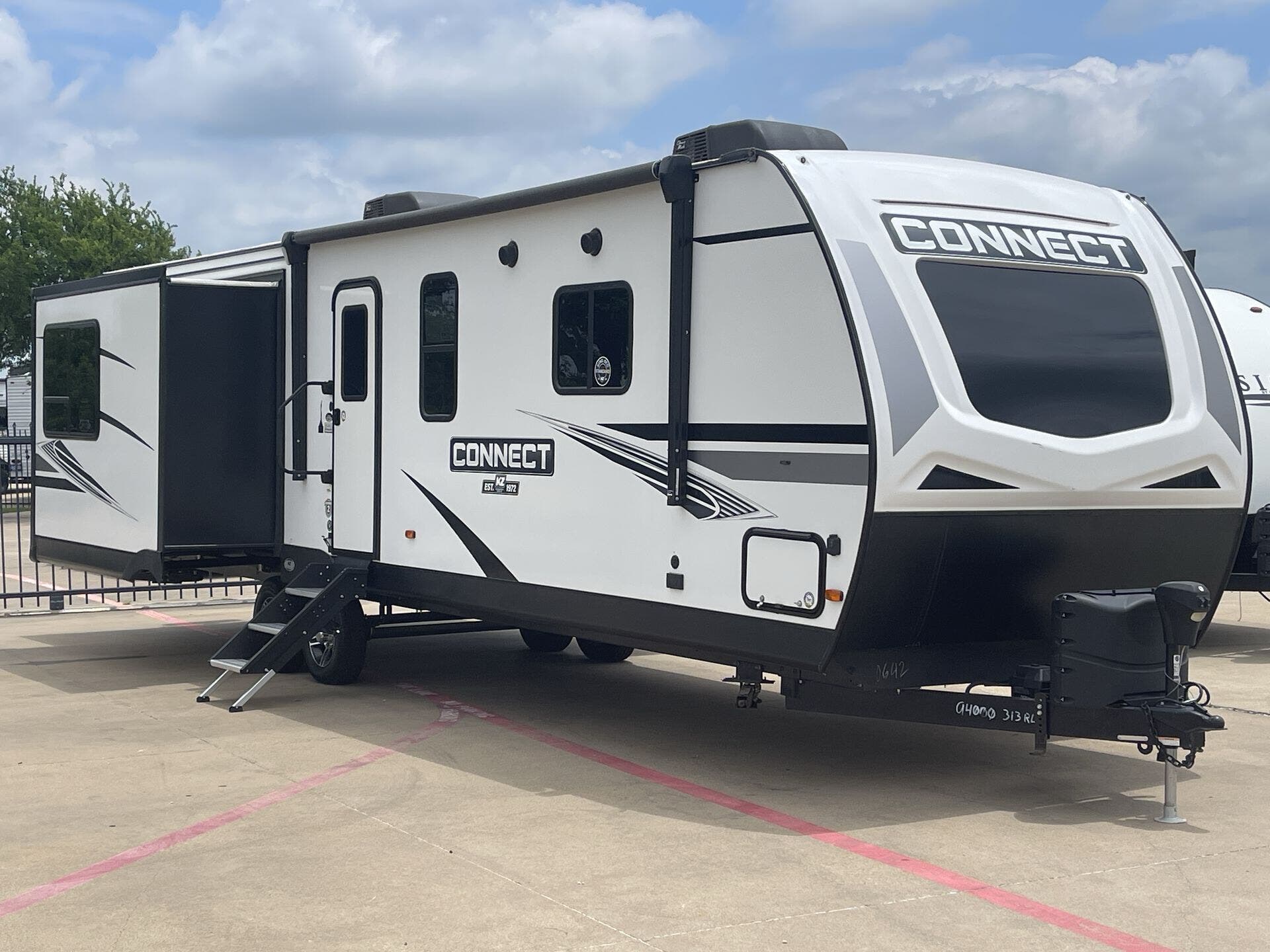 Used 2021 K-Z Connect 313RL available in Fort Worth, Texas