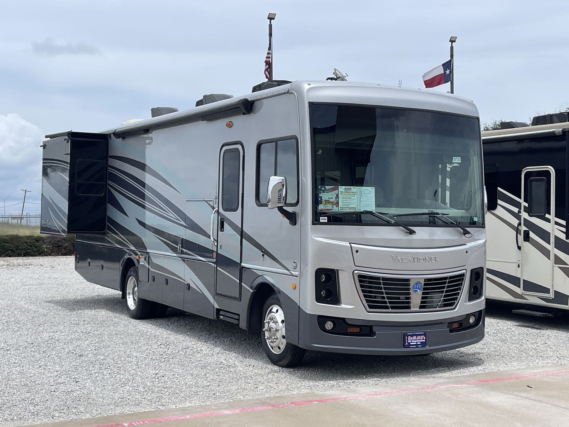 Used 2020 Holiday Rambler Vacationer 33C available in Fort Worth, Texas
