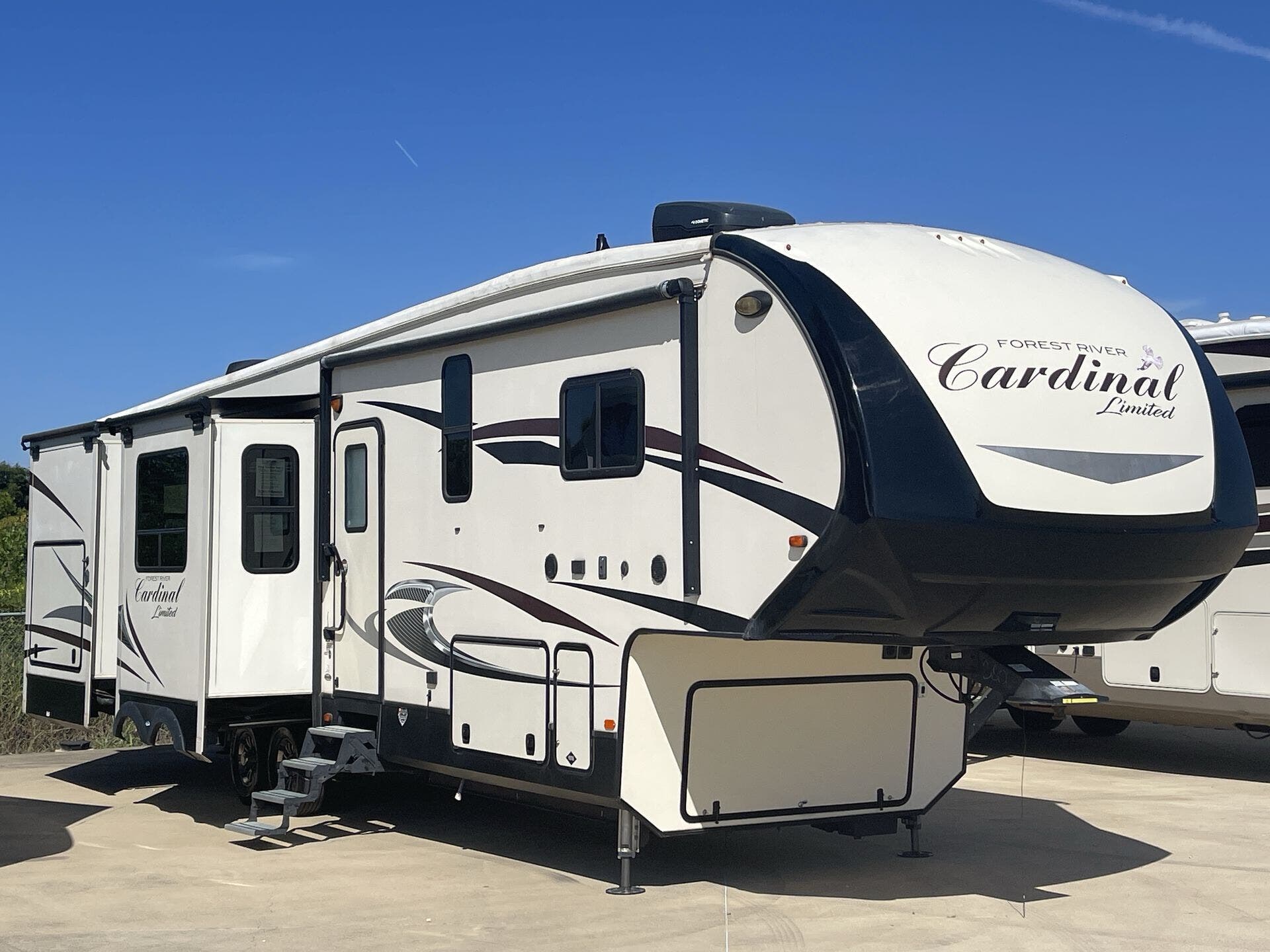 Used 2020 Forest River Cardinal 388RDLE available in Fort Worth, Texas