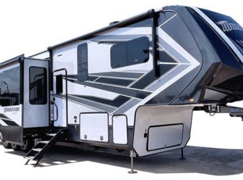 New 2022 Grand Design Momentum 397THS-R available in Corinth, Texas