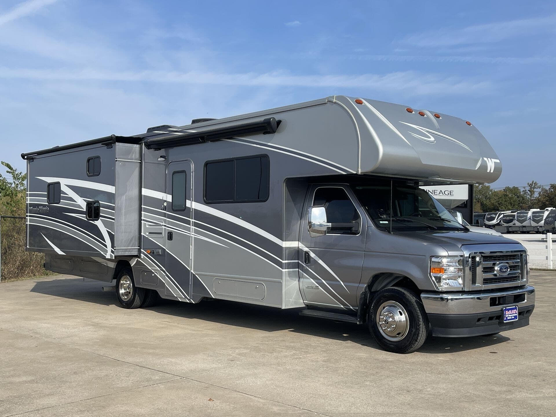 Used 2024 Winnebago Minnie Winnie 31H available in Corinth, Texas
