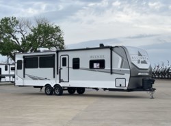 Used 2025 Alliance RV Avenue 332RL available in Corinth, Texas