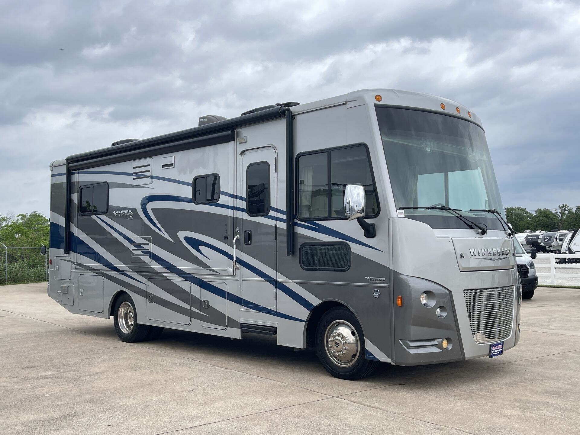 Used 2017 Winnebago Vista LX 27N available in Corinth, Texas