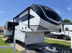 New 2025 Grand Design Solitude 376RD available in Oklahoma City, Oklahoma