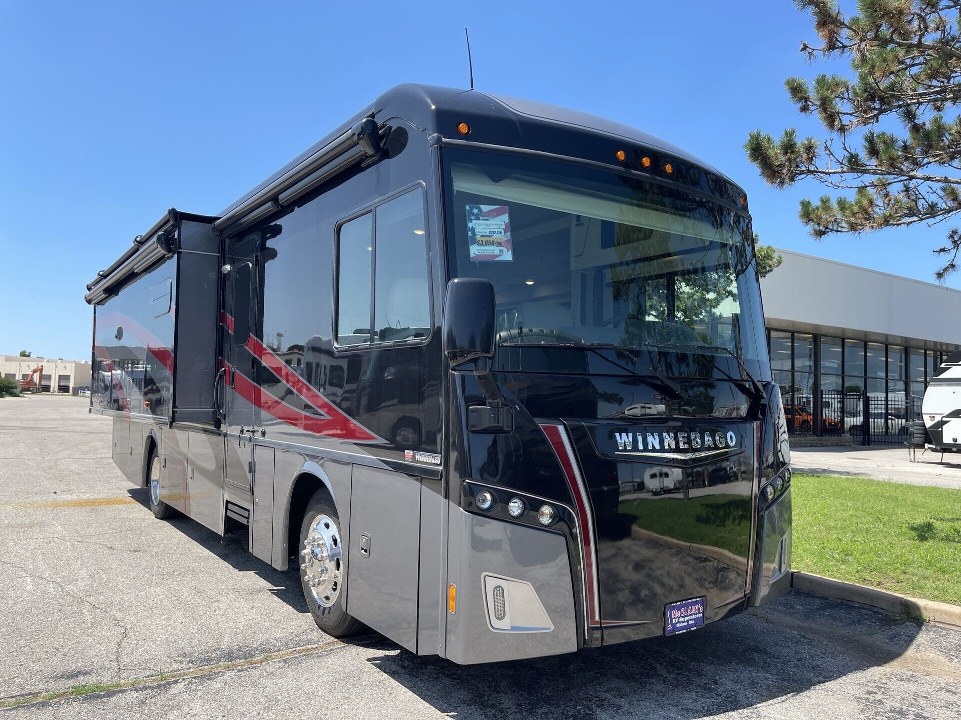 New 2025 Winnebago Forza 34T available in Oklahoma City, Oklahoma
