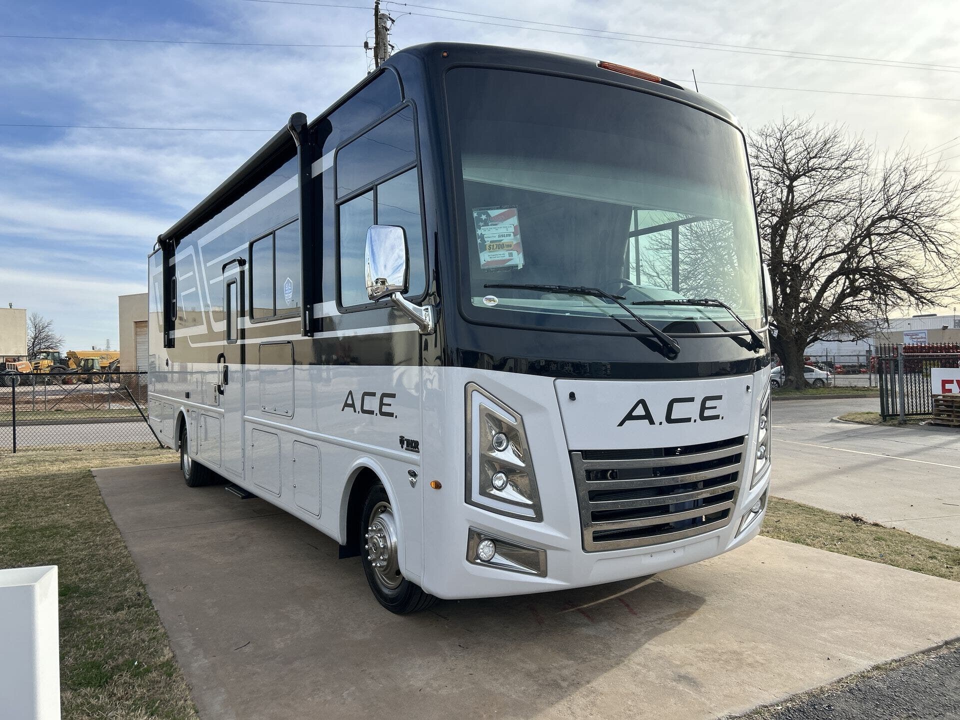 New 2026 Thor Motor Coach A.C.E. 32B available in Oklahoma City, Oklahoma