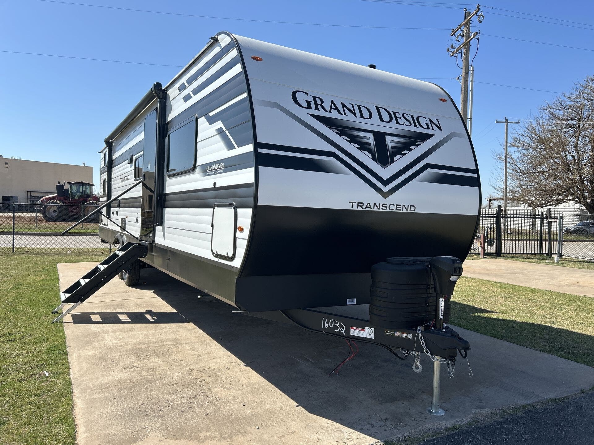 New 2026 Grand Design Transcend 335BHT available in Oklahoma City, Oklahoma