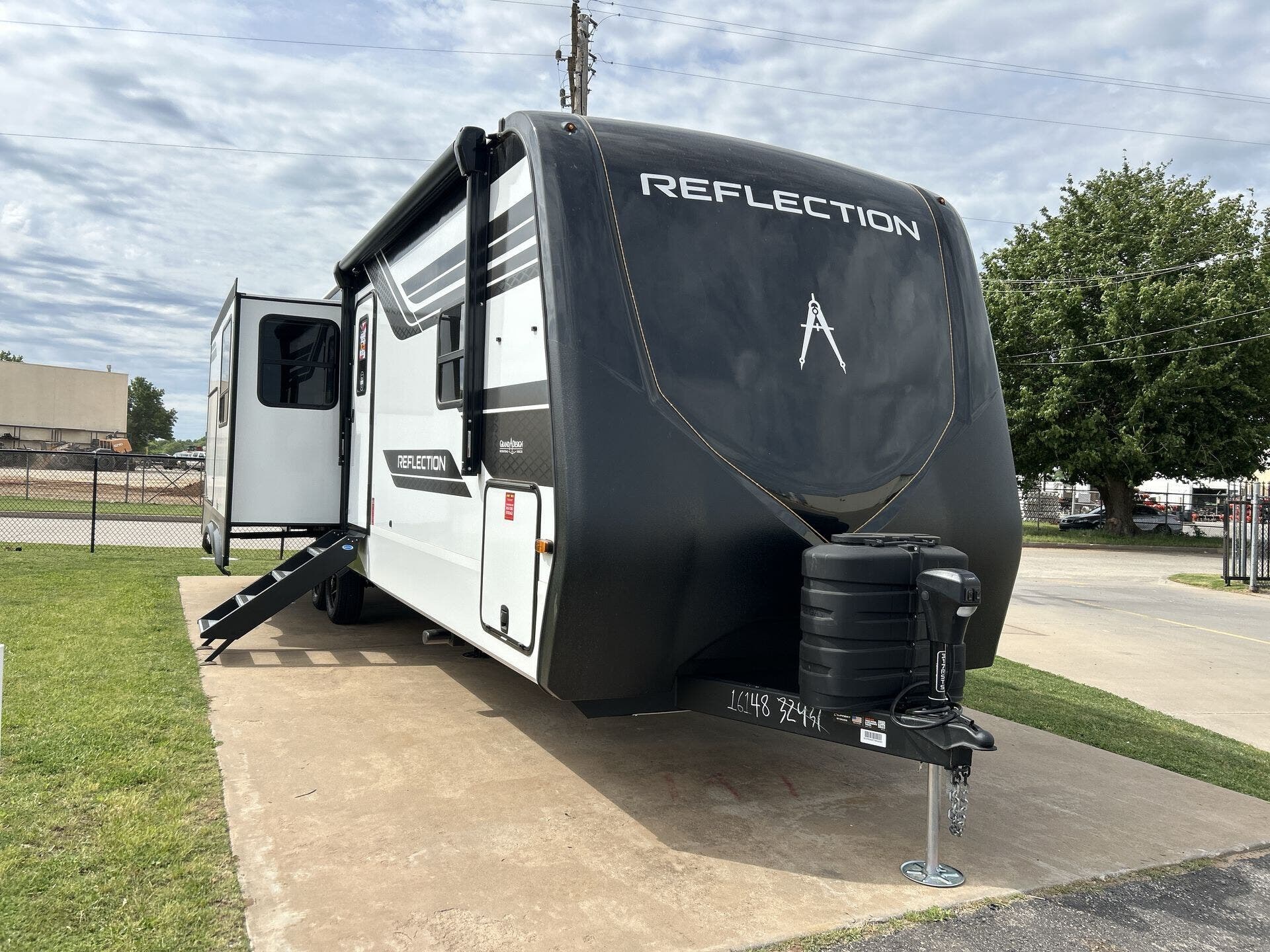 New 2026 Grand Design Reflection 317RSTS available in Oklahoma City, Oklahoma