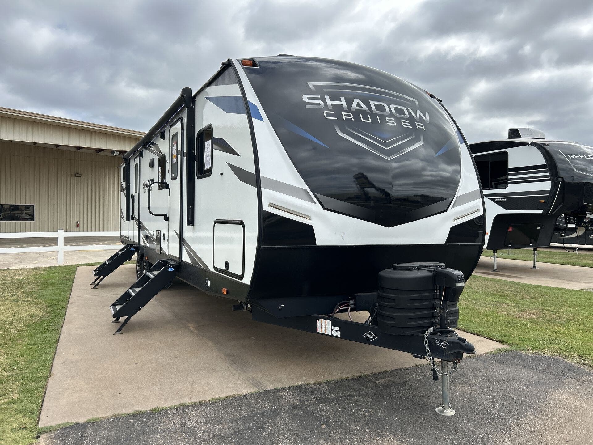 Used 2023 Cruiser RV Shadow Cruiser 325BHS available in Oklahoma City, Oklahoma
