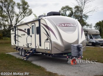 Used 2017 Cruiser RV Fun Finder Signature Edition 317BHDS available in Perry, Iowa