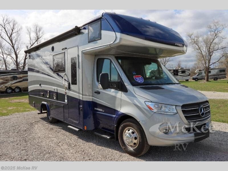 New 2025 Dynamax Corp  isata 3 24FW available in Perry, Iowa