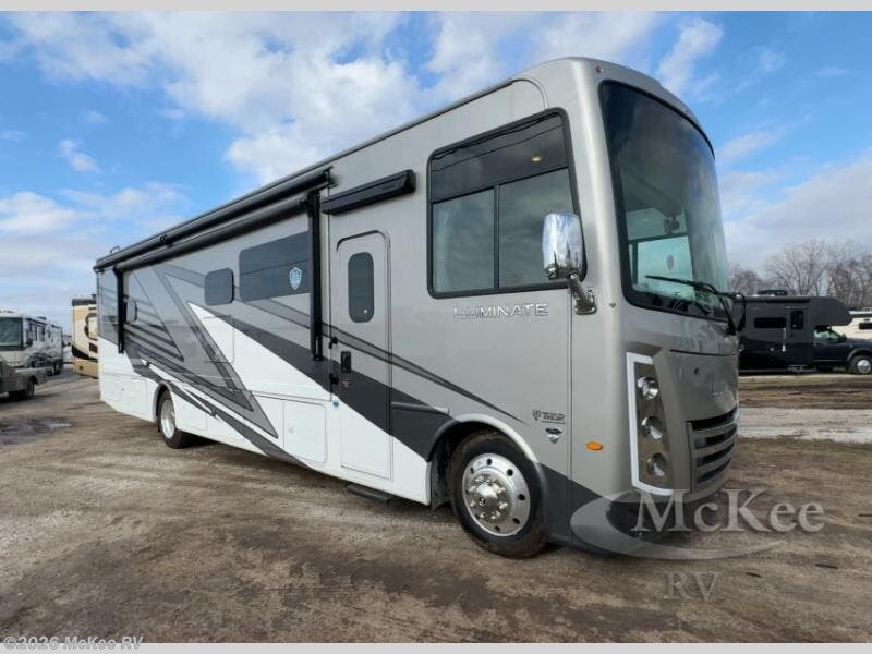 New 2026 Thor Motor Coach Luminate CC35 available in Perry, Iowa