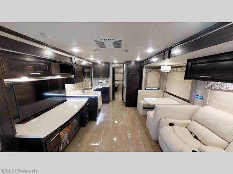 Used 2019 Dynamax Corp Dynaquest XL 3801TS available in Perry, Iowa