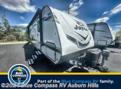 Used 2020 Jayco Jay Feather 27RL available in Auburn Hills, Michigan