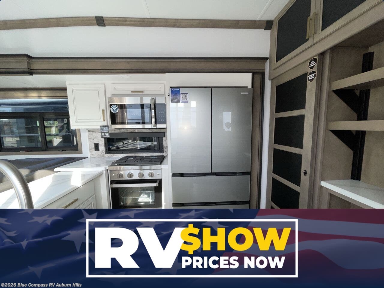 New 2025 Keystone Montana 3532SP available in Auburn Hills, Michigan