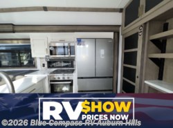 New 2025 Keystone Montana 3532SP available in Auburn Hills, Michigan