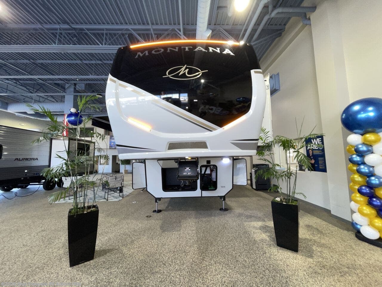 New 2025 Keystone Montana 3532SP available in Auburn Hills, Michigan