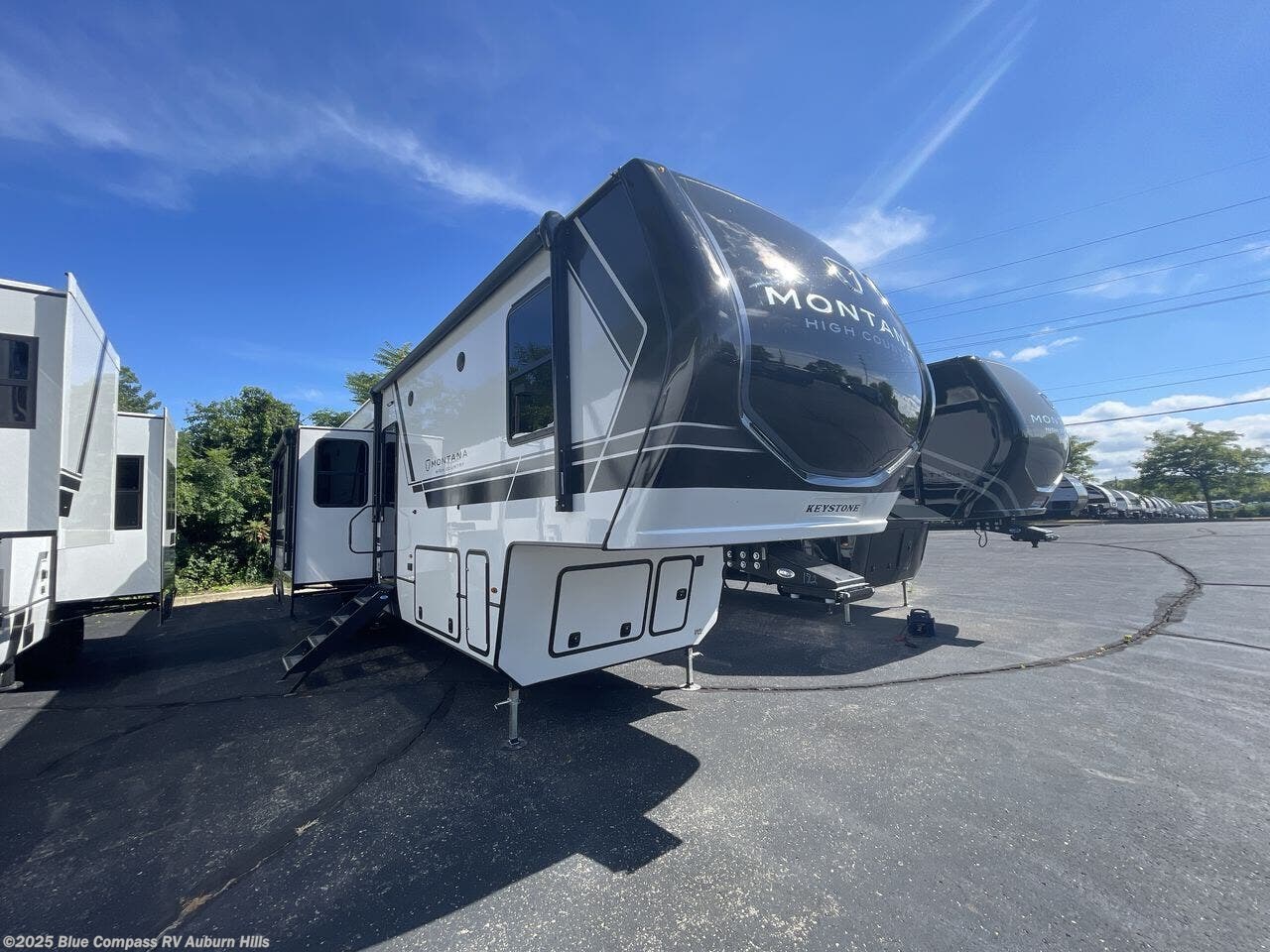 New 2026 Keystone Montana High Country 381TB available in Auburn Hills, Michigan