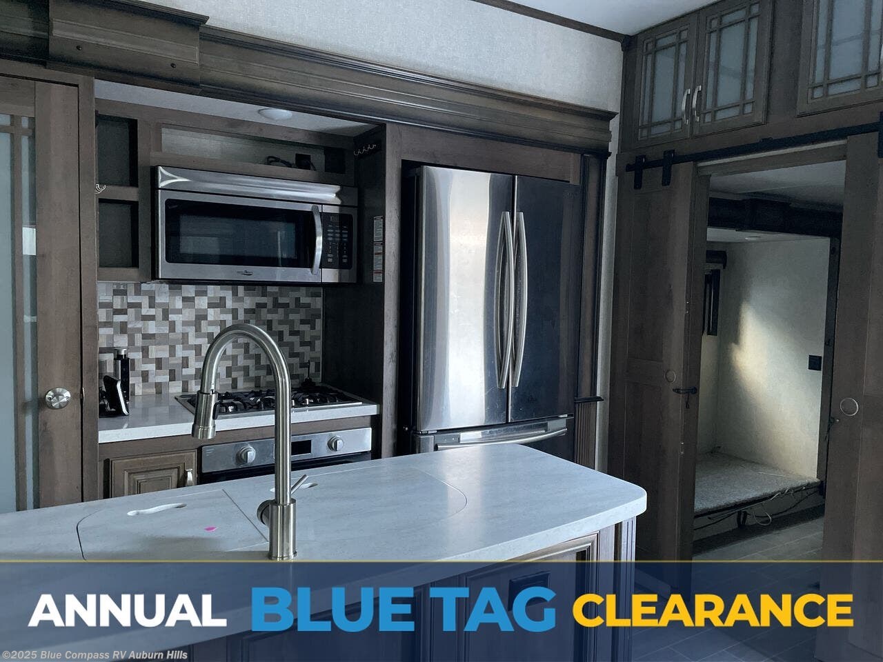 Used 2020 Keystone Montana 3855BR available in Auburn Hills, Michigan