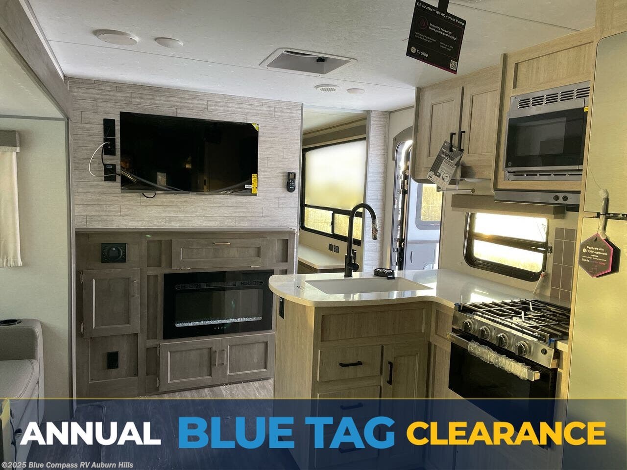 New 2026 Forest River Aurora 34BHTS available in Auburn Hills, Michigan