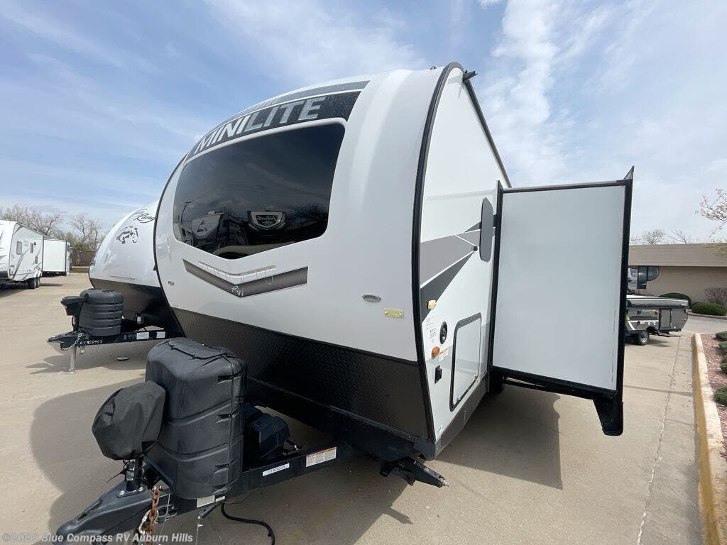 Used 2023 Forest River Rockwood Mini Lite 2509S available in Auburn Hills, Michigan