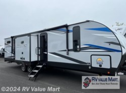 New 2022 Forest River Cherokee Alpha Wolf 33BH-L available in Willow Street, Pennsylvania