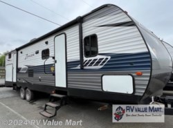 Used 2019 CrossRoads Zinger ZR328SB available in Willow Street, Pennsylvania