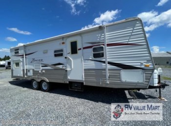 Used 2010 CrossRoads Zinger ZT26BH available in Willow Street, Pennsylvania
