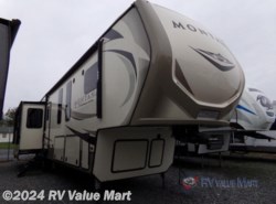 Used 2019 Keystone Montana 3855BR available in Willow Street, Pennsylvania