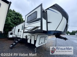 Used 2023 Keystone Montana High Country 377FL available in Willow Street, Pennsylvania