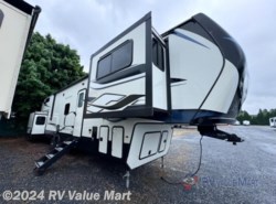 Used 2023 Keystone Montana High Country 377FL available in Willow Street, Pennsylvania