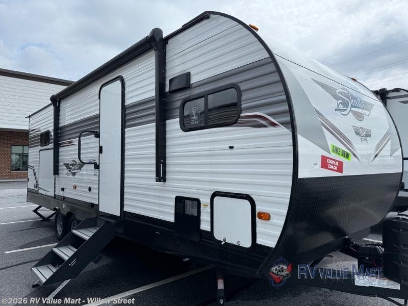 Used 2023 Shasta Shasta 25FK available in Willow Street, Pennsylvania