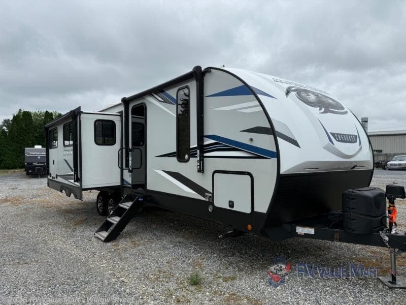 Used 2021 Forest River Cherokee Alpha Wolf 26RL-L available in Willow Street, Pennsylvania