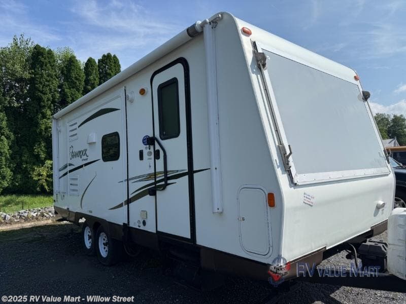 Used 2014 Forest River Flagstaff Shamrock 23IKSS available in Willow Street, Pennsylvania