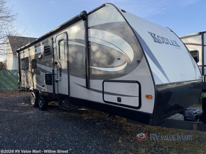 Used 2017 Dutchmen Kodiak Ultimate 291RESL available in Willow Street, Pennsylvania
