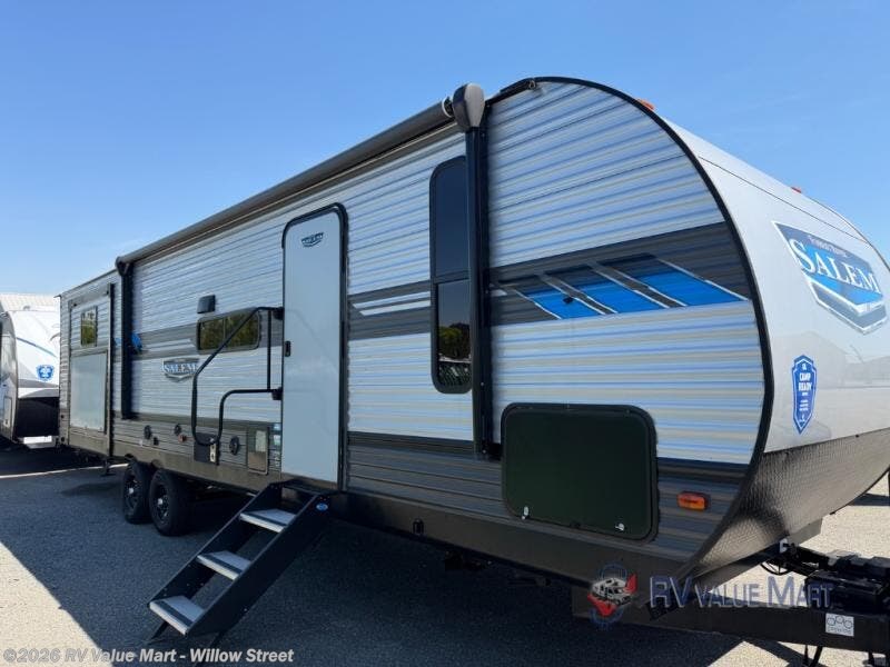 Used 2022 Forest River Salem 31KQBTS available in Willow Street, Pennsylvania