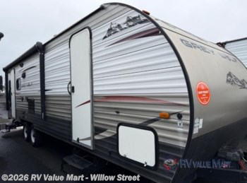 Used 2015 Forest River Cherokee Grey Wolf 26RL available in Willow Street, Pennsylvania