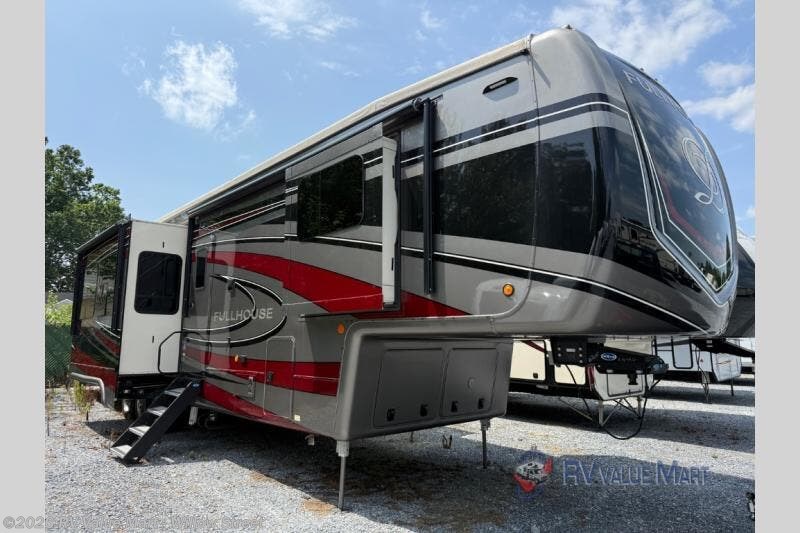 Used 2022 DRV Mobile Suites LX455 available in Willow Street, Pennsylvania