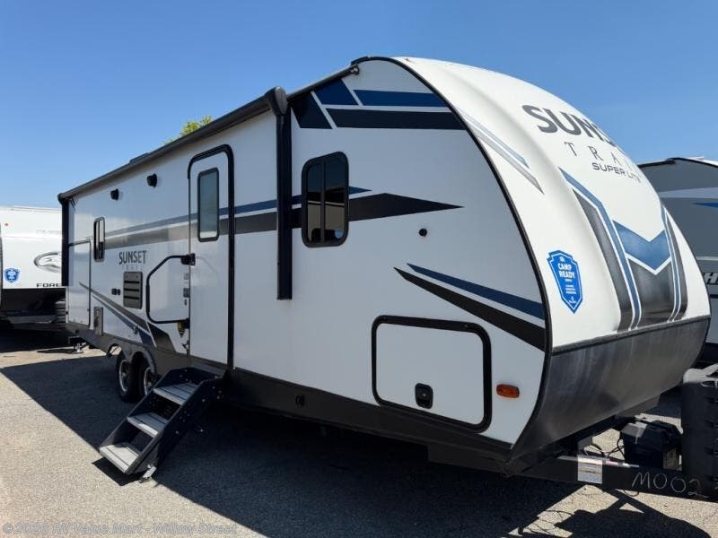 Used 2021 CrossRoads Sunset Trail Super Lite 253RB available in Willow Street, Pennsylvania