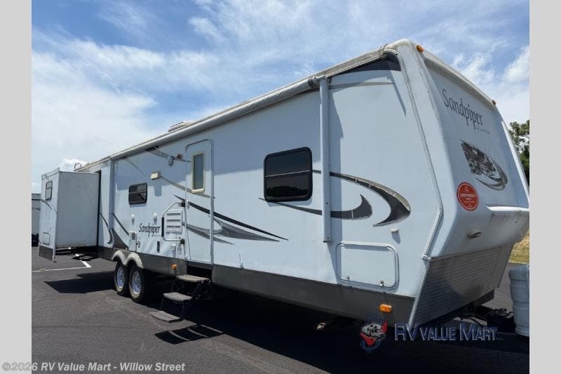 Used 2009 Forest River Sandpiper 351BHT available in Willow Street, Pennsylvania