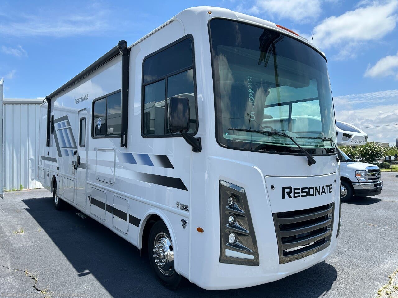 New 2025 Thor Motor Coach Resonate 32B available in Byron, Georgia