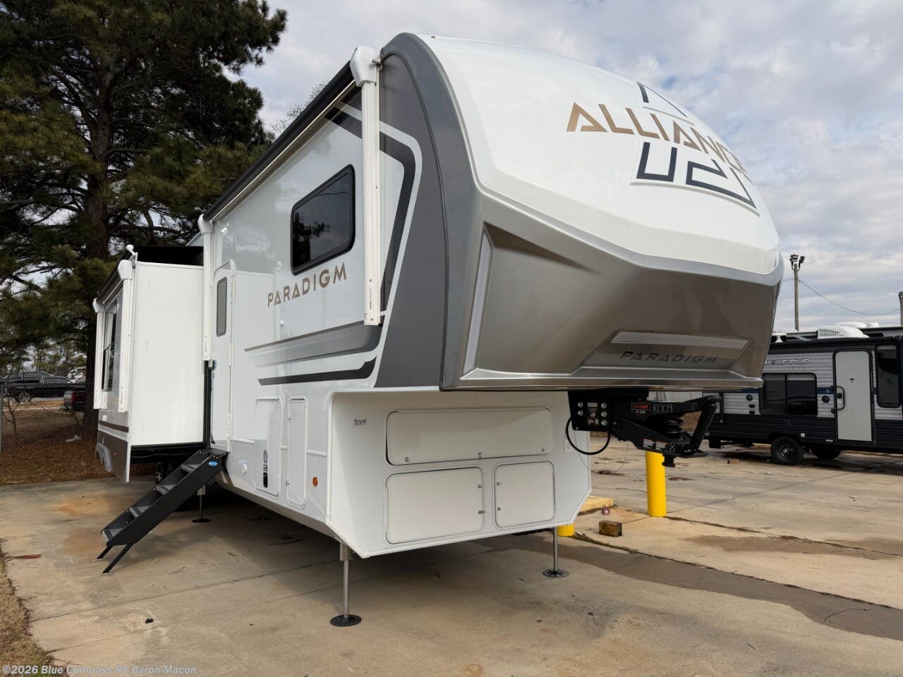 New 2026 Alliance RV Paradigm 395DS available in Byron, Georgia